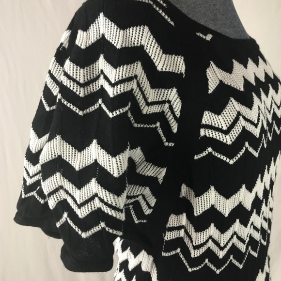 Cable & Gauge PS Blouse Black & White Chevron - Picture 4 of 8